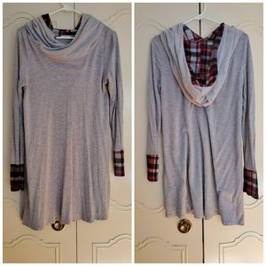 ✴ 2/$20 Oversized plaid hoodie dress